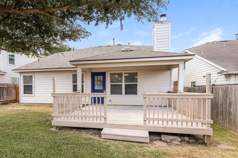 2,320/Mo, 10843 Red Musket Trl San Antonio, TX 78245 Rear View