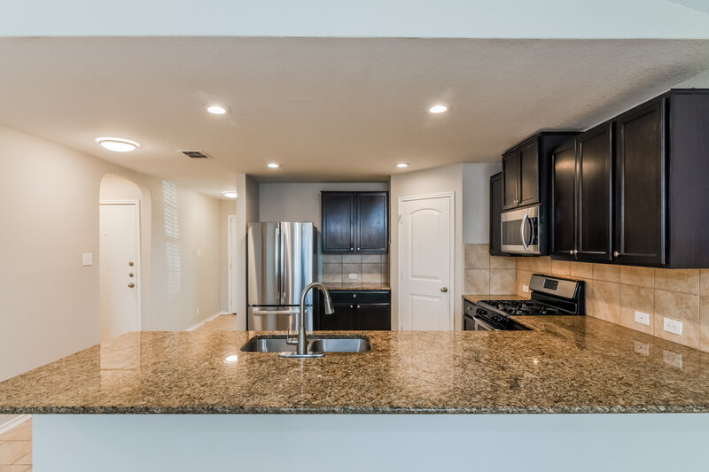 1,695/Mo, 14014 Tyler Pt San Antonio, TX 78254 Kitchen View