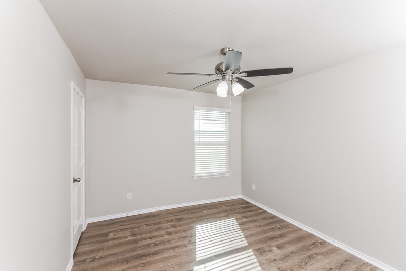 1,680/Mo, 11519 Verde Bnd San Antonio, TX 78245 Bedroom View