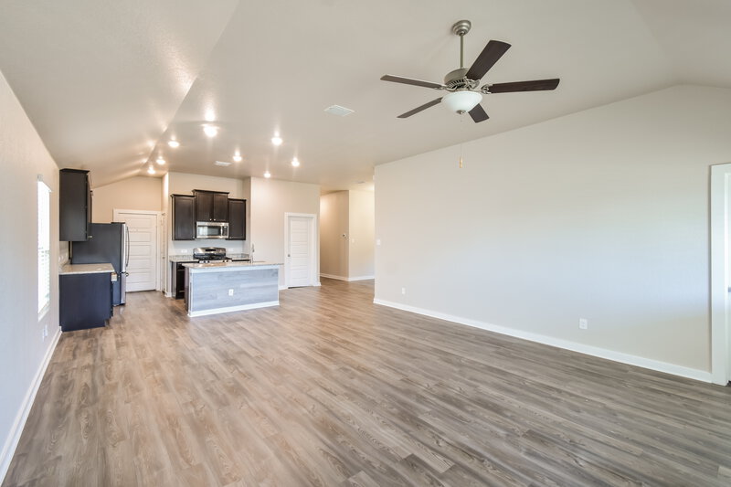 1,695/Mo, 7807 Tejas Plano Dr San Antonio, TX 78222 Living Room View