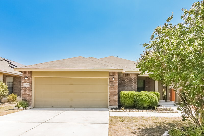 2,025/Mo, 10607 Bayhill Den San Antonio, TX 78245 External View