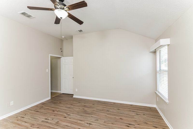 2,025/Mo, 10607 Bayhill Den San Antonio, TX 78245 Main Bedroom View 2