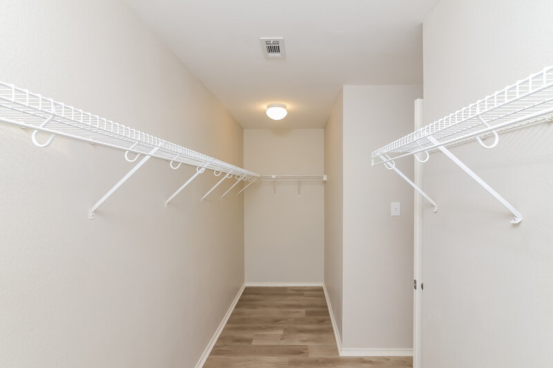 2,085/Mo, 4323 Gentle Grove Dr San Antonio, TX 78251 Amenities View