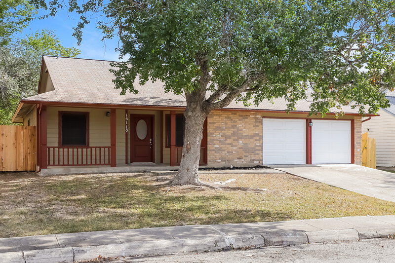 2,650/Mo, 16118 Rocky Crk San Antonio, TX 78247 Front View