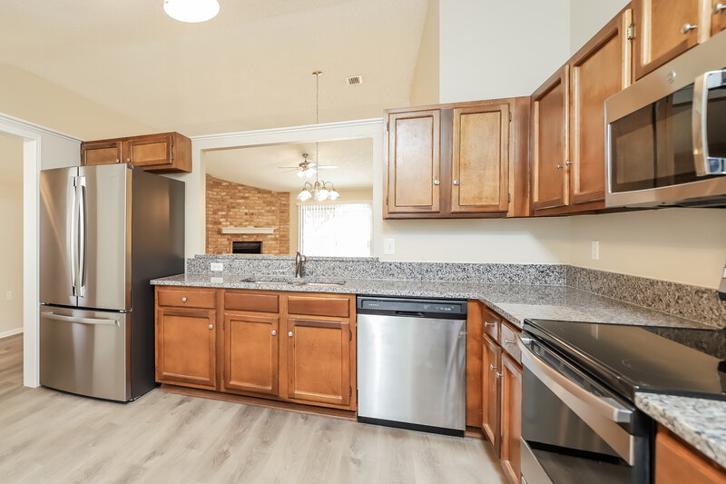 2,650/Mo, 16118 Rocky Crk San Antonio, TX 78247 Kitchen View 2