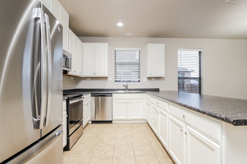 1,745/Mo, 20638 Creek Riv San Antonio, TX 78259 Kitchen View 2