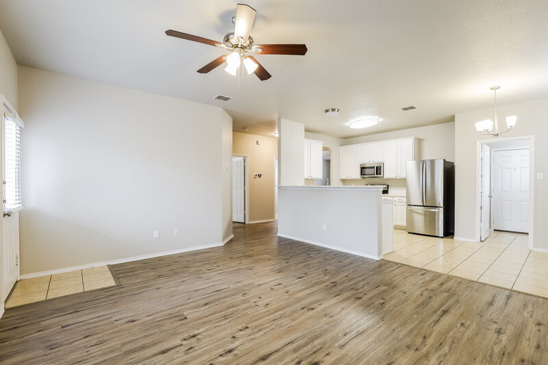 2,120/Mo, 16206 Galloping Oak Knl Selma, TX 78154 Living Room View 2