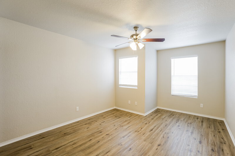 2,120/Mo, 16206 Galloping Oak Knl Selma, TX 78154 Bedroom View