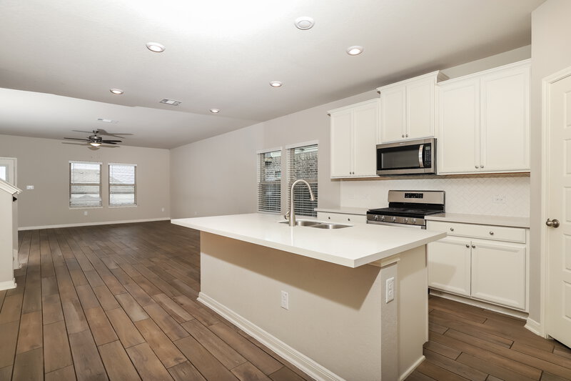 1,870/Mo, 1417 Arcadian Lily San Antonio, TX 78245 Kitchen View