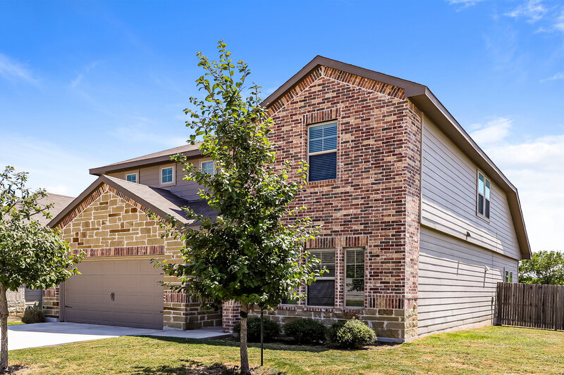 2,635/Mo, 304 Shelton Pass Cibolo, TX 78108 Front View