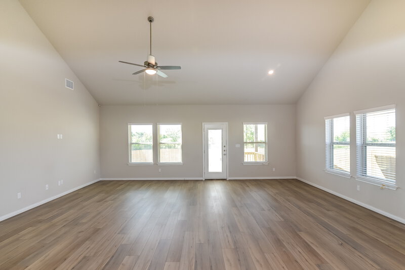 3,545/Mo, 304 Shelton Pass Cibolo, TX 78108 Living Room View