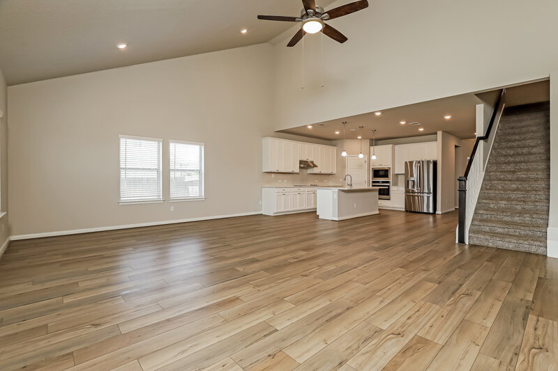 2,635/Mo, 304 Shelton Pass Cibolo, TX 78108 Living Room View 2