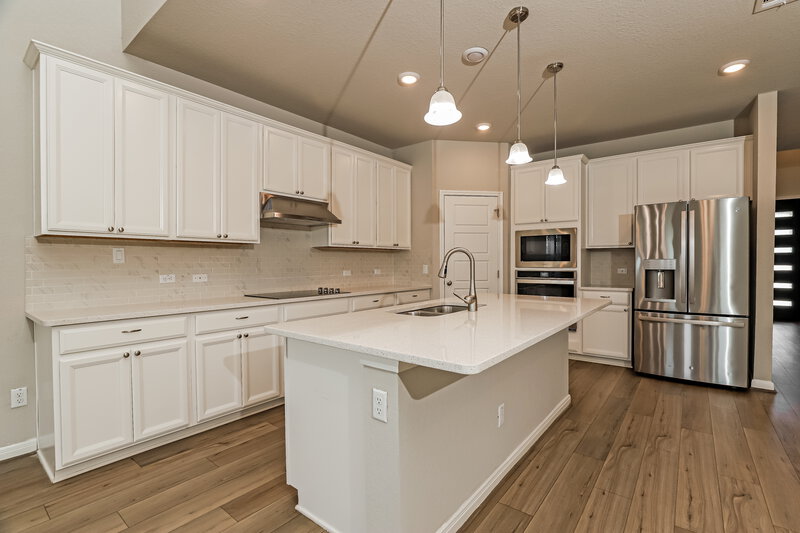 2,635/Mo, 304 Shelton Pass Cibolo, TX 78108 Kitchen View