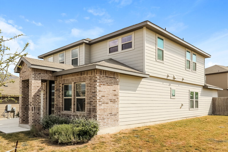 2,450/Mo, 308 Goodfella Ave Cibolo, TX 78108 Front View