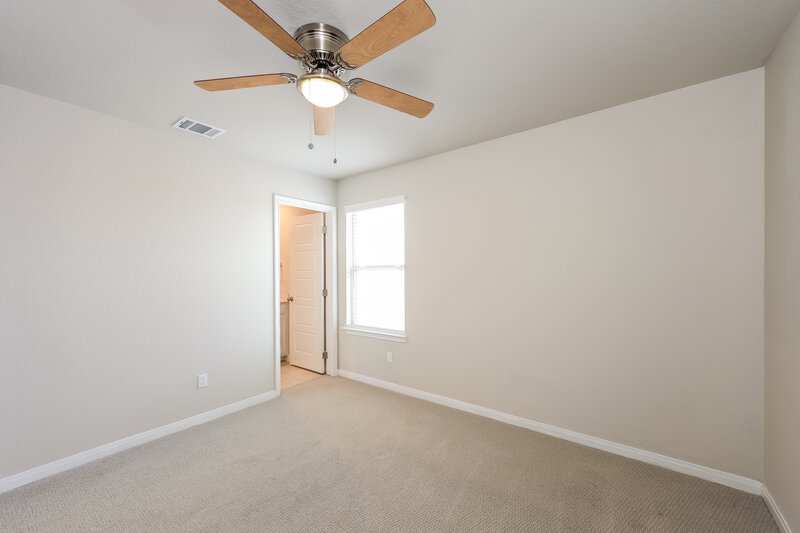 2,450/Mo, 308 Goodfella Ave Cibolo, TX 78108 Bedroom View 2