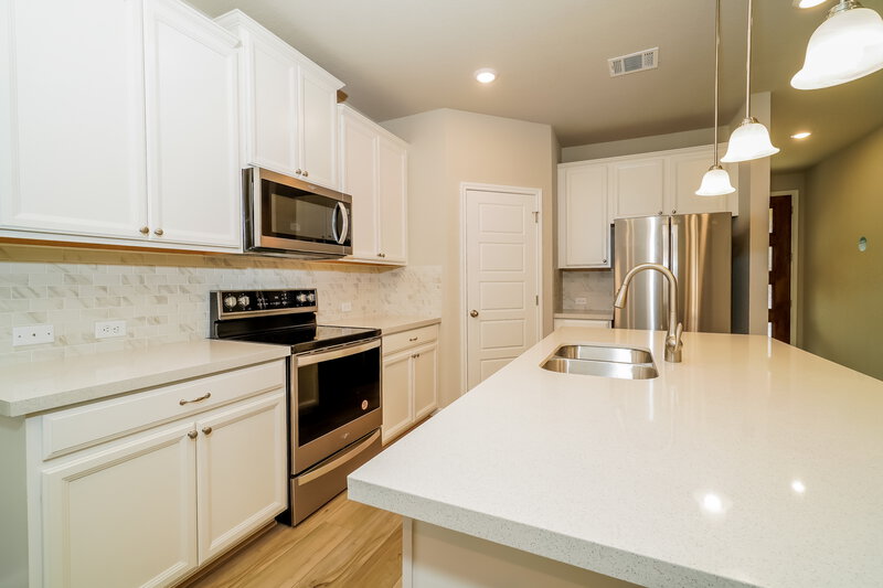 2,795/Mo, 1277 Ella Xing New Braunfels, TX 78130 Kitchen View 2