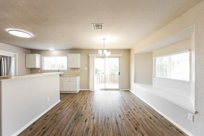 1,645/Mo, 4431 Mystic Sunrise Dr San Antonio, TX 78244 Dining Room View