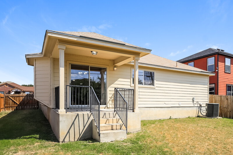 1,645/Mo, 4431 Mystic Sunrise Dr San Antonio, TX 78244 Rear View