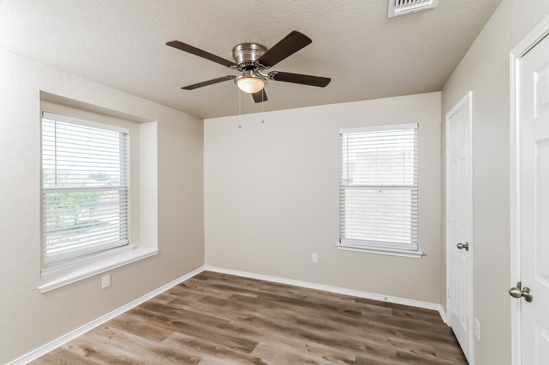 1,770/Mo, 4423 Wrangler Vw San Antonio, TX 78223 Bedroom View 3