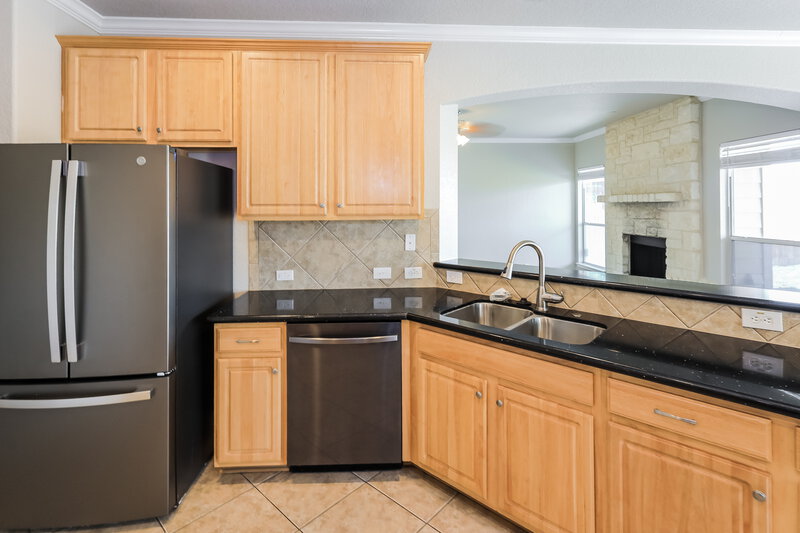2,240/Mo, 9735 Mill Path San Antonio, TX 78254 Kitchen View