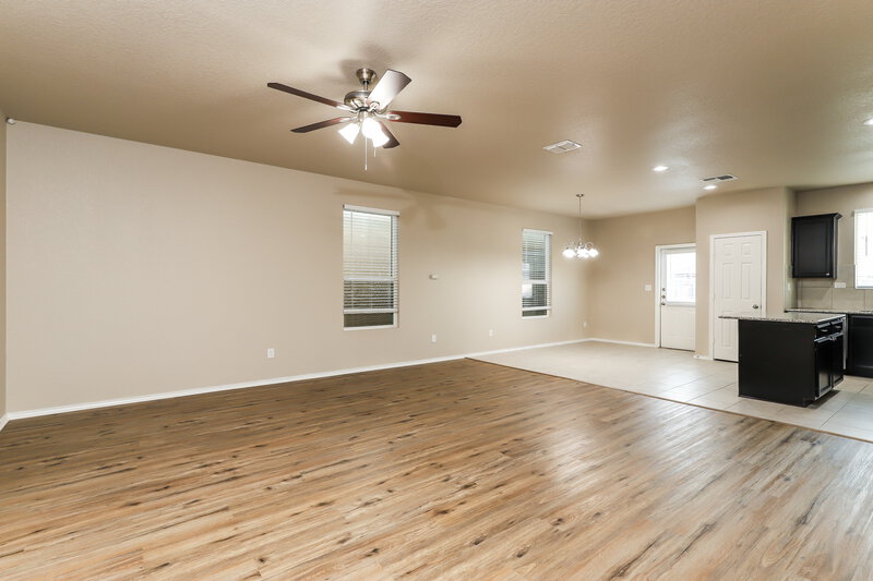 2,050/Mo, 165 Texas Thistle New Braunfels, TX 78130 Living Room View