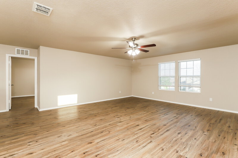 2,050/Mo, 165 Texas Thistle New Braunfels, TX 78130 Living Room View 2