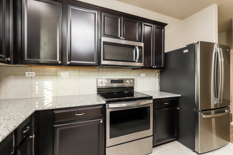 2,050/Mo, 165 Texas Thistle New Braunfels, TX 78130 Kitchen View 3