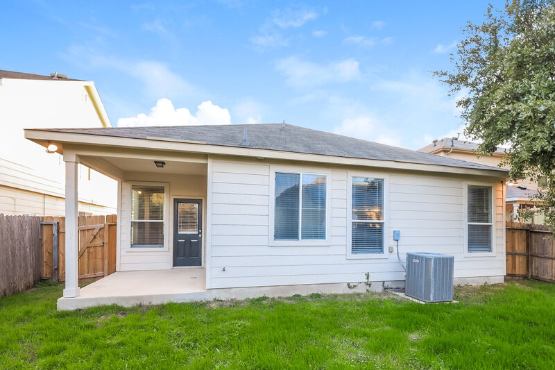 1,815/Mo, 11931 Dove Rnch San Antonio, TX 78254 Rear View