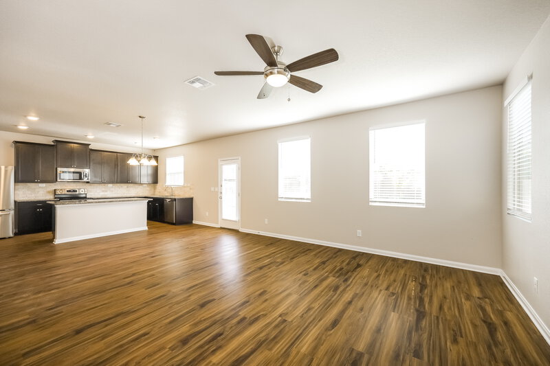 1,950/Mo, 8230 Broussard San Antonio, TX 78253 Living Room View