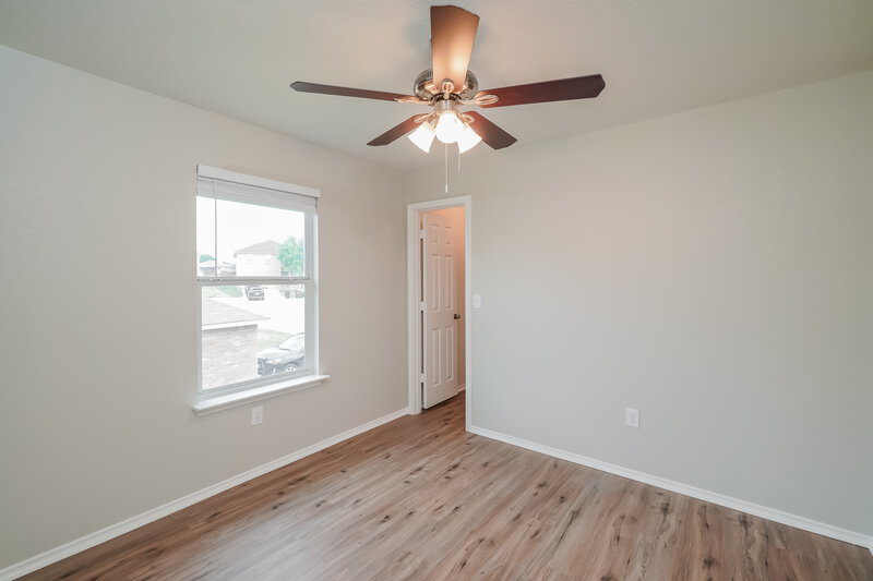 2,235/Mo, 11012 Dublin Pl San Antonio, TX 78254 Main Bedroom View 2