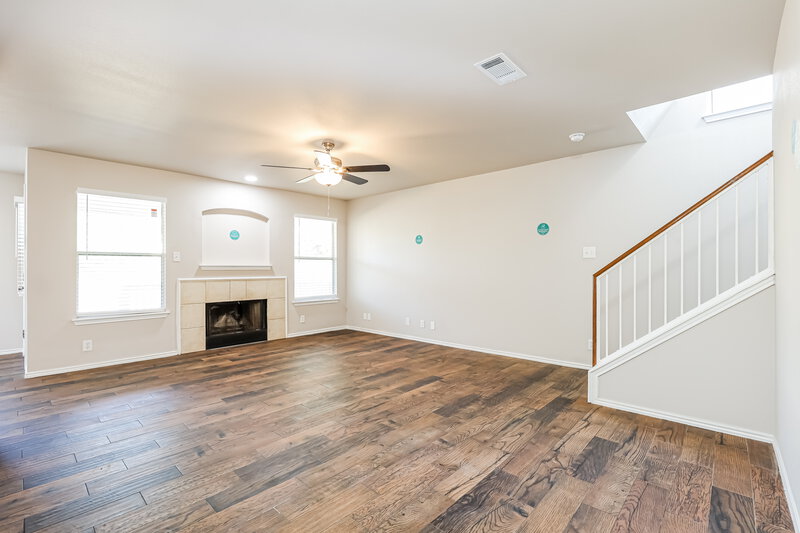2,640/Mo, 5019 Crestwood Hill Dr San Antonio, TX 78244 Family Room View