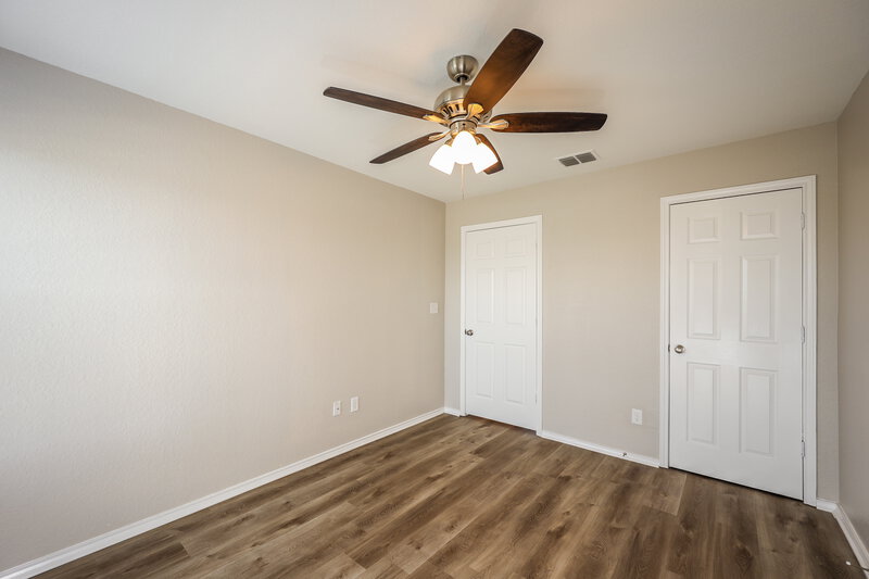 1,580/Mo, 11843 Twin Oaks Path San Antonio, TX 78254 Bedroom View 4