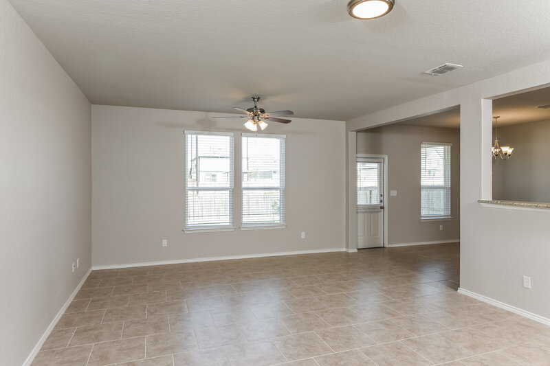1,960/Mo, 10815 Noble Cyn San Antonio, TX 78254 Living Room View