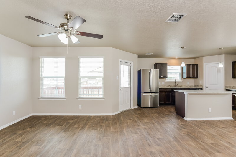1,740/Mo, 121 Moscovy Duck San Antonio, TX 78253 Living Room View