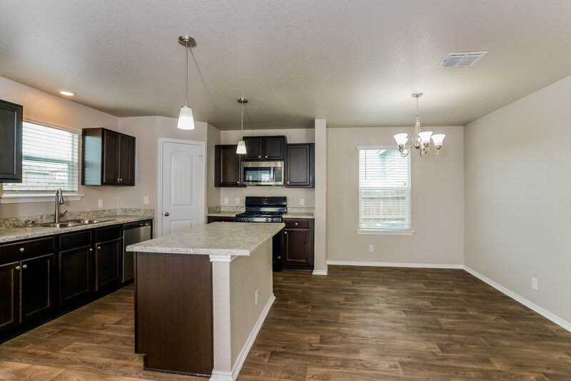 1,740/Mo, 121 Moscovy Duck San Antonio, TX 78253 Kitchen View