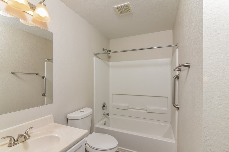 1,715/Mo, 12315 Java Wood San Antonio, TX 78254 Bathroom View
