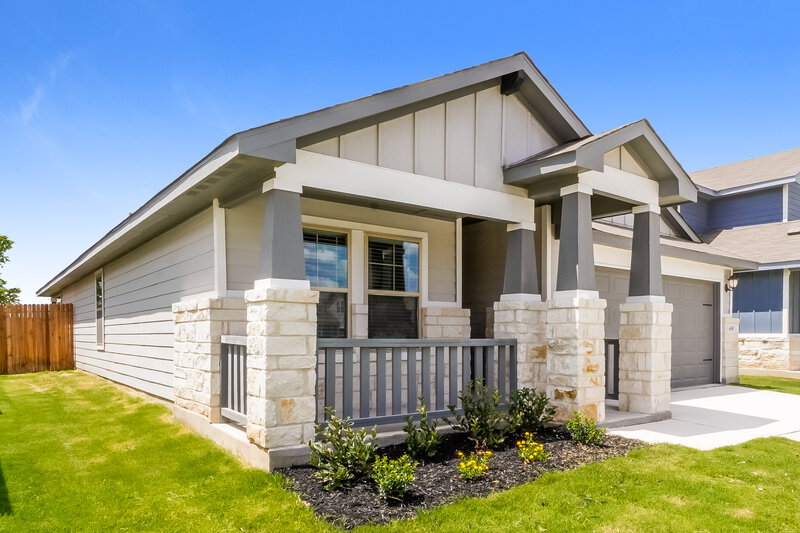 2,205/Mo, 695 Myrtle Path New Braunfels, TX 78130 Front View