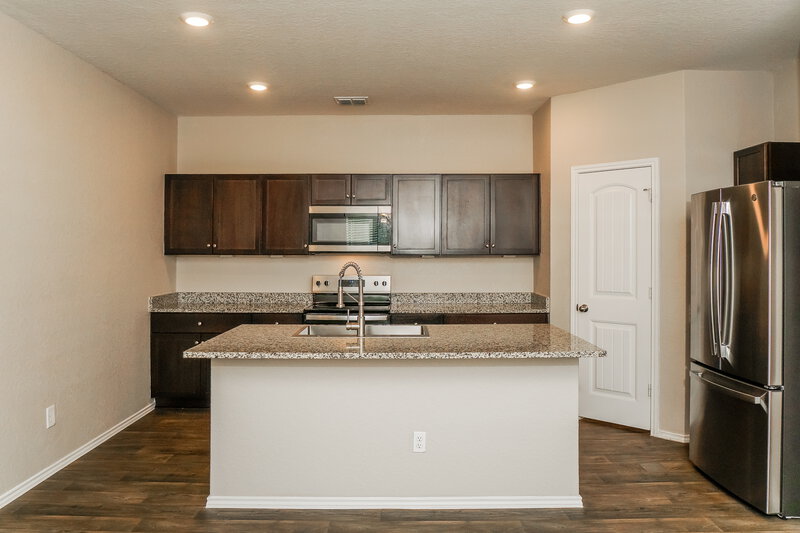 1,800/Mo, 775 Monarch Dr Seguin, TX 78155 Misc View 5