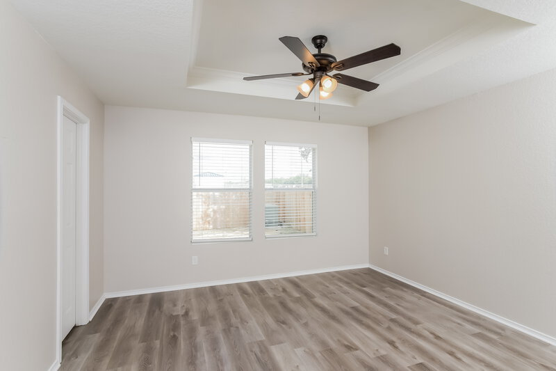 1,595/Mo, 8963 Oakwood Park San Antonio, TX 78254 Main Bedroom View