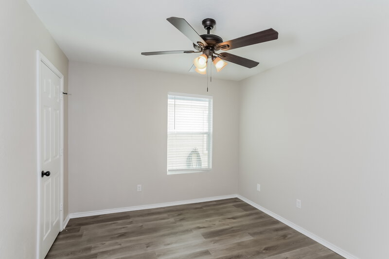 1,595/Mo, 8963 Oakwood Park San Antonio, TX 78254 Bedroom View 2