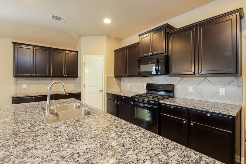 1,890/Mo, 2677 McCrae New Braunfels, TX 78130 Kitchen View