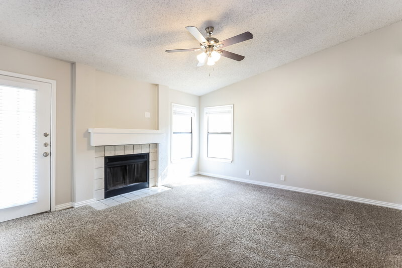 1,755/Mo, 8374 Slippery Rock San Antonio, TX 78251 Family Room View