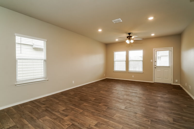 1,565/Mo, 4227 Busbee Flds Saint Hedwig, TX 78152 Living Room View