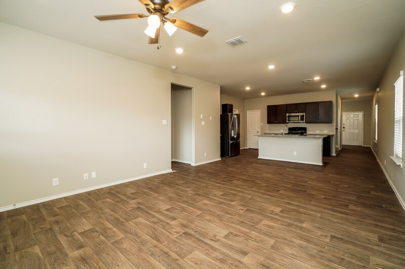 1,565/Mo, 4227 Busbee Flds Saint Hedwig, TX 78152 Living Room View 3