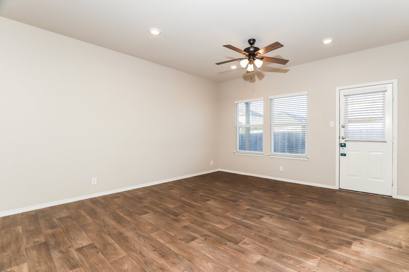 1,535/Mo, 4227 Busbee Flds Saint Hedwig, TX 78152 Living Room View 3