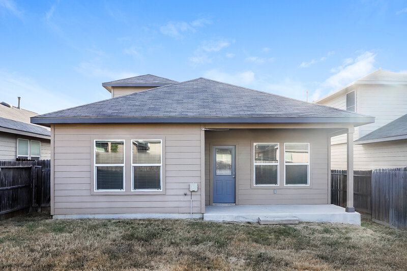 1,535/Mo, 4227 Busbee Flds Saint Hedwig, TX 78152 Rear View