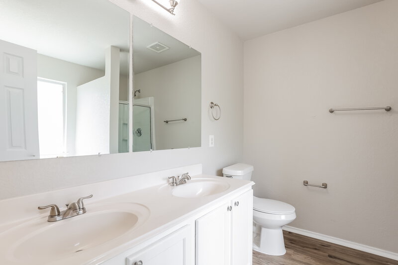 1,730/Mo, 9407 Boatman Pier Converse, TX 78109 Bathroom View