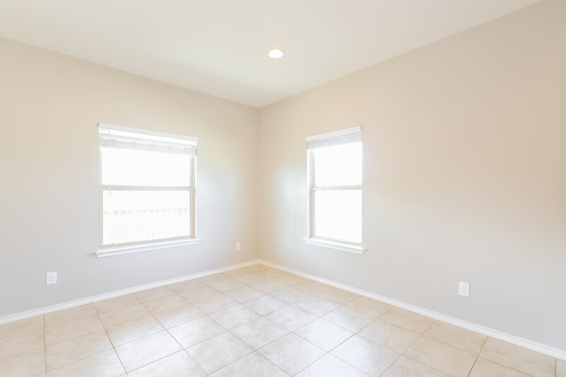 2,300/Mo, 298 Hunters Rnch E San Antonio, TX 78253 Bedroom View 5
