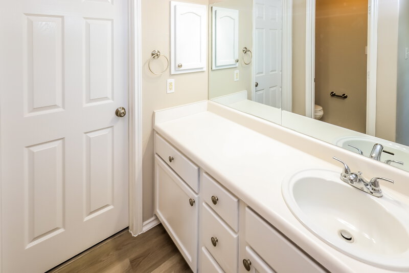 1,620/Mo, 9923 Mustang Rise San Antonio, TX 78254 Bathroom View