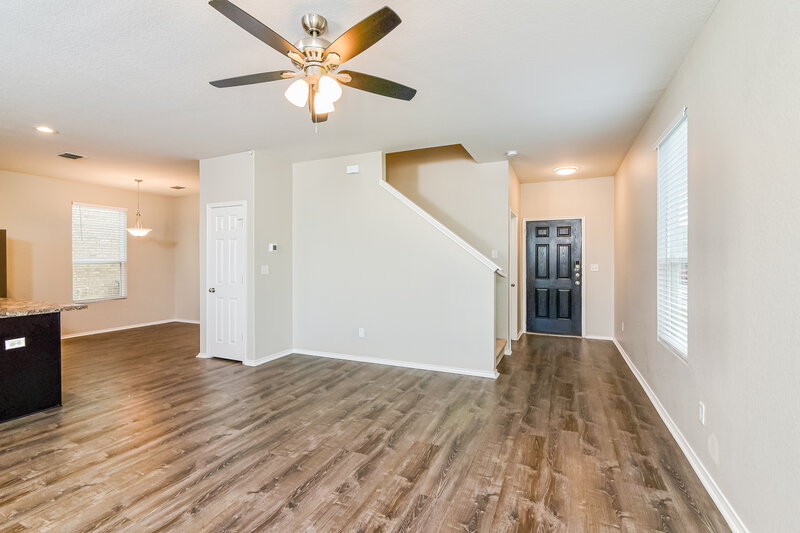2,105/Mo, 10155 Castello Cyn San Antonio, TX 78254 Living Room View 2